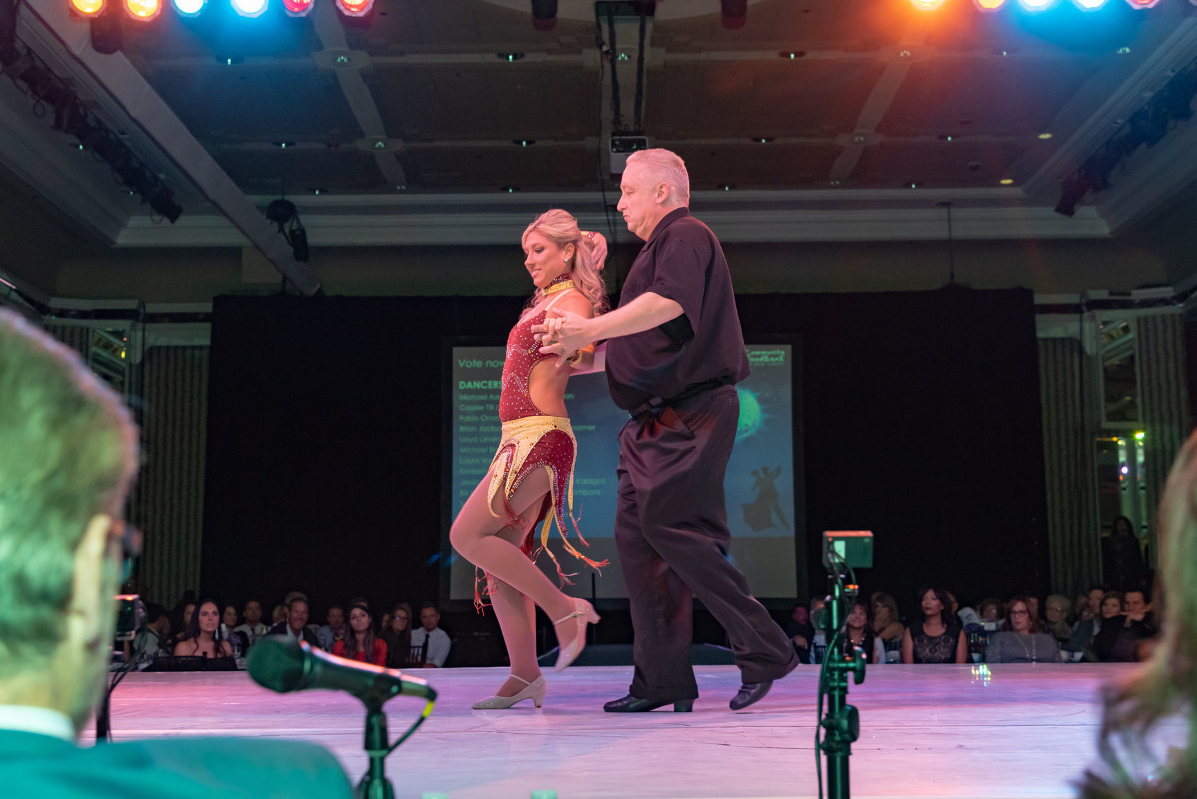 110318_acw_dancinggallery-715.jpg